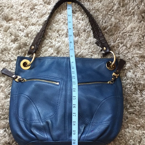 B.Makowsky Butter Leather Shoulder Bag - Picture 7 of 8